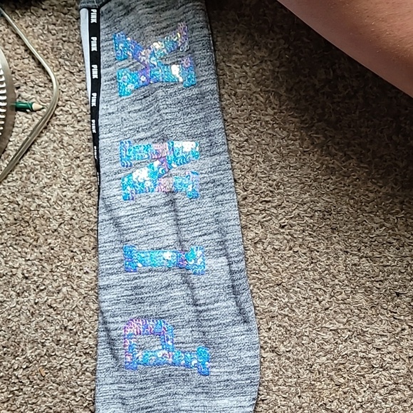 Victoria secrets sweatpants - Picture 2 of 4